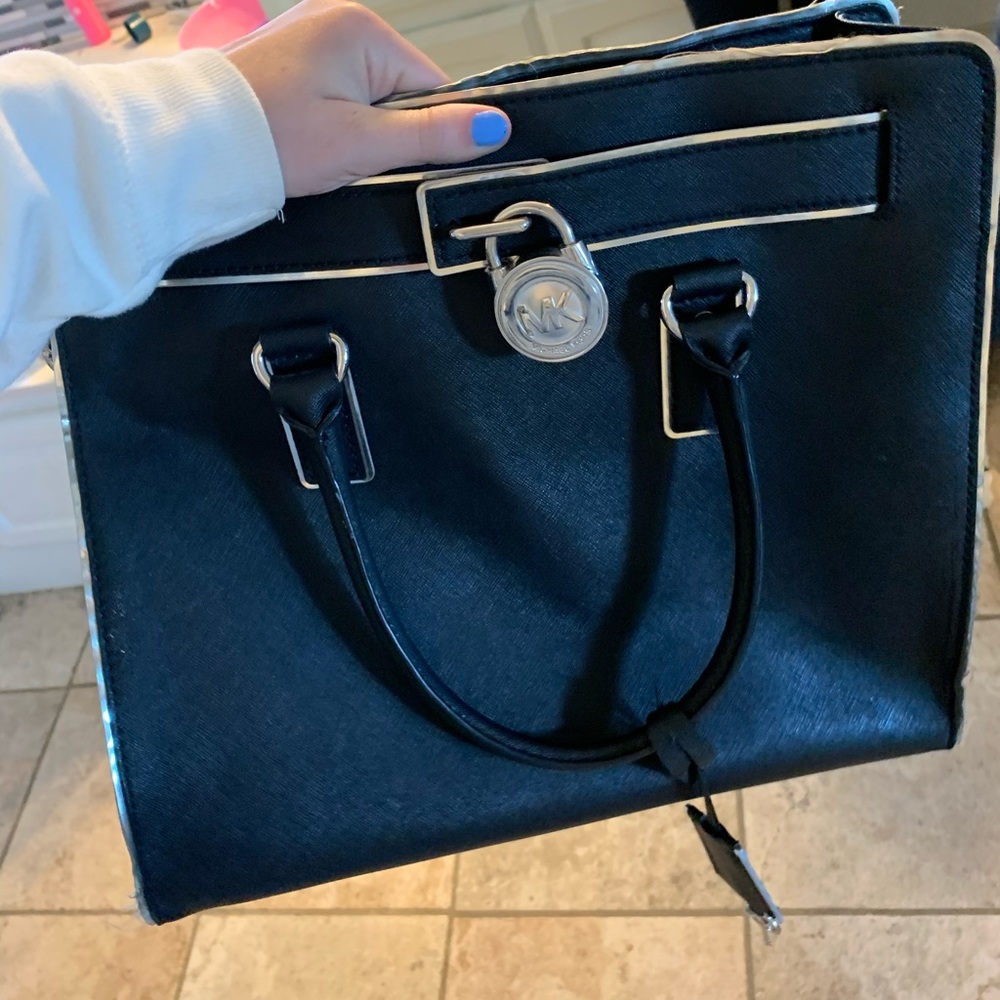 Super cute Michael Kors purse